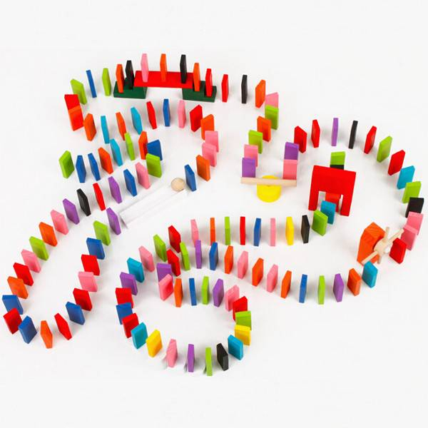 Joc Domino traseu cu 1000 piese din lemn, multicolor. [9]