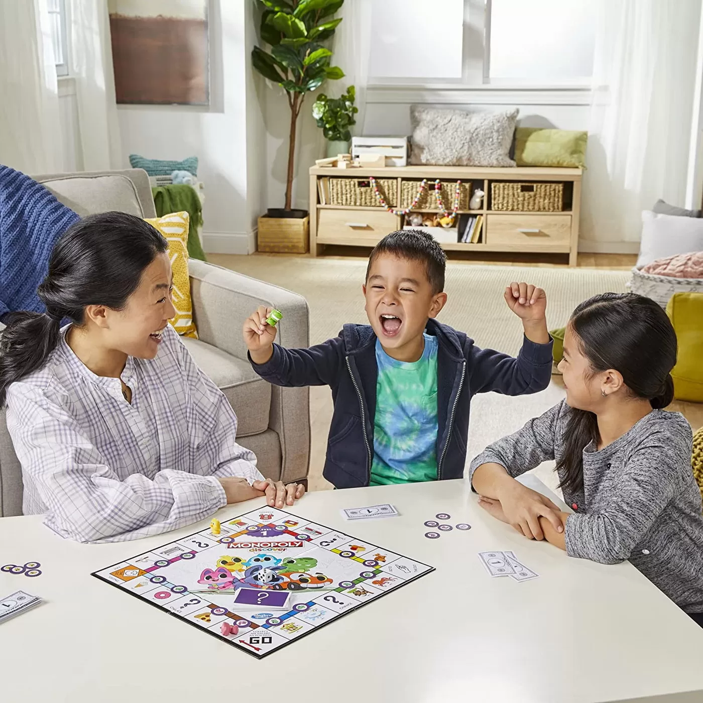 Primul Meu Joc Monopoly in Limba Romana, 4 ani+, varsta de la 4 ani la 8 ani [5]