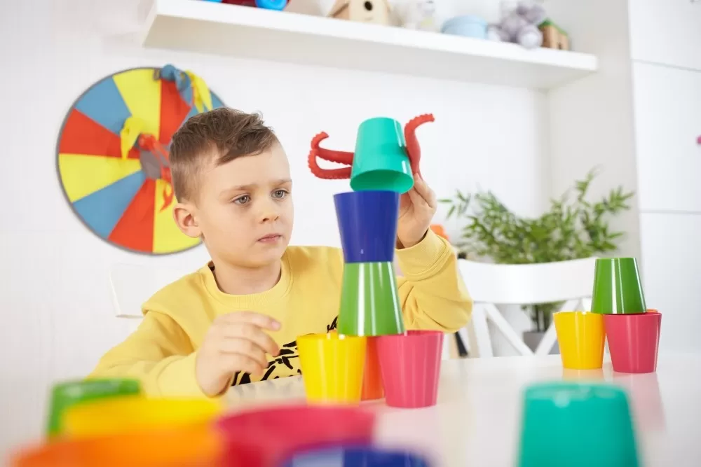 Jocul caracatita isteata, varsta de la 5 ani la +15 ani [5]