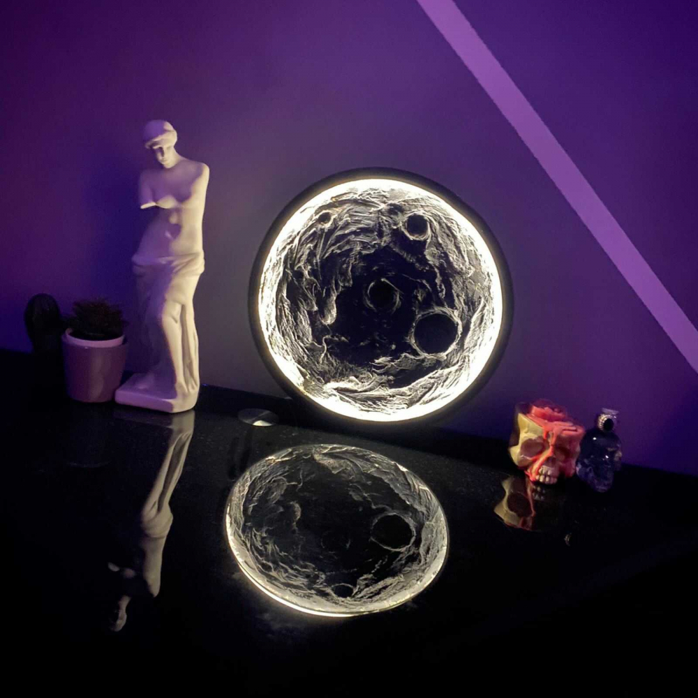 Lampa de Iluminat si de Veghe,  Forma de Luna, Modelata in Relief, Hand Made [7]