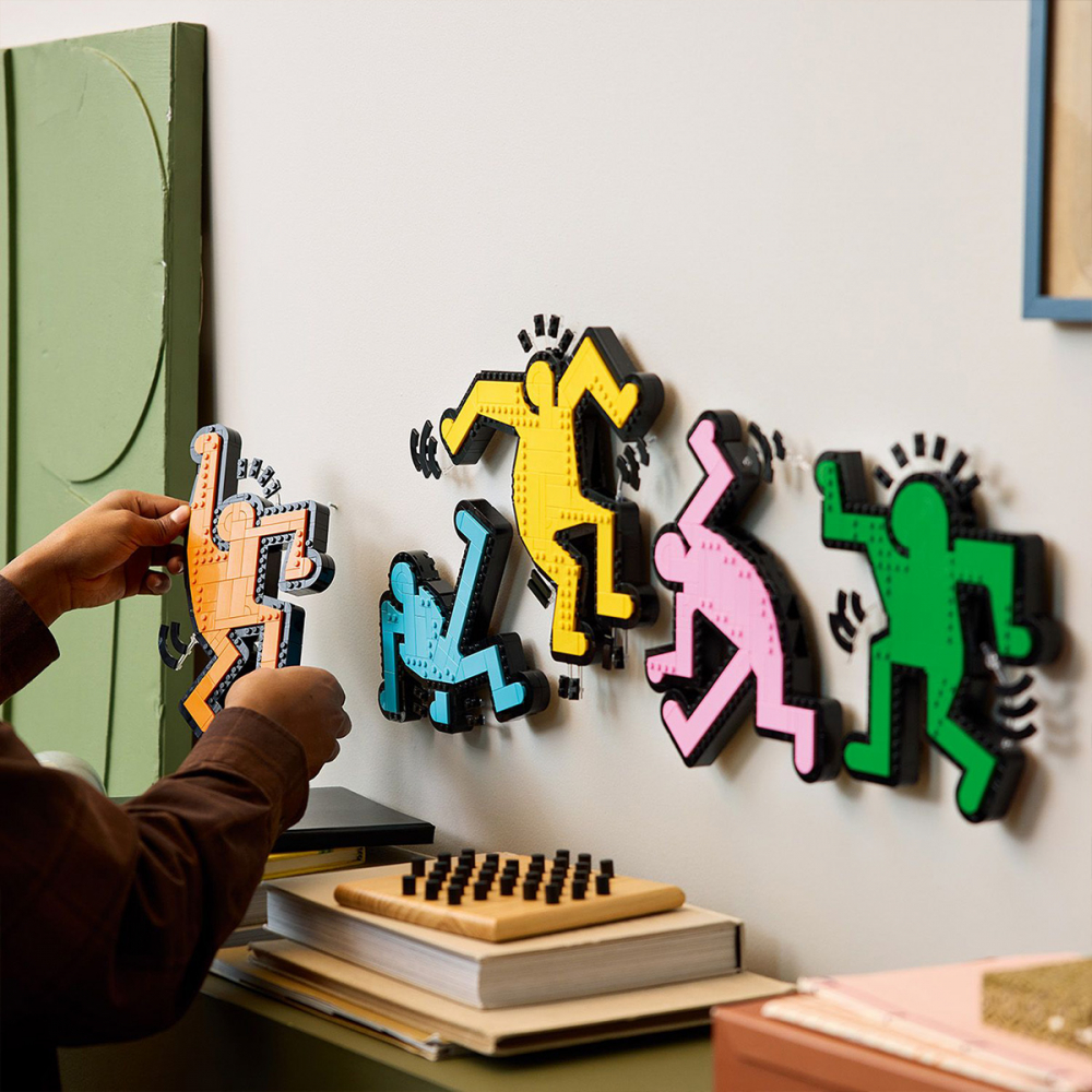  LEGO Art Keith Haring – Figurine care danseaza pentru copii cu varsta de 18 + ani [6]