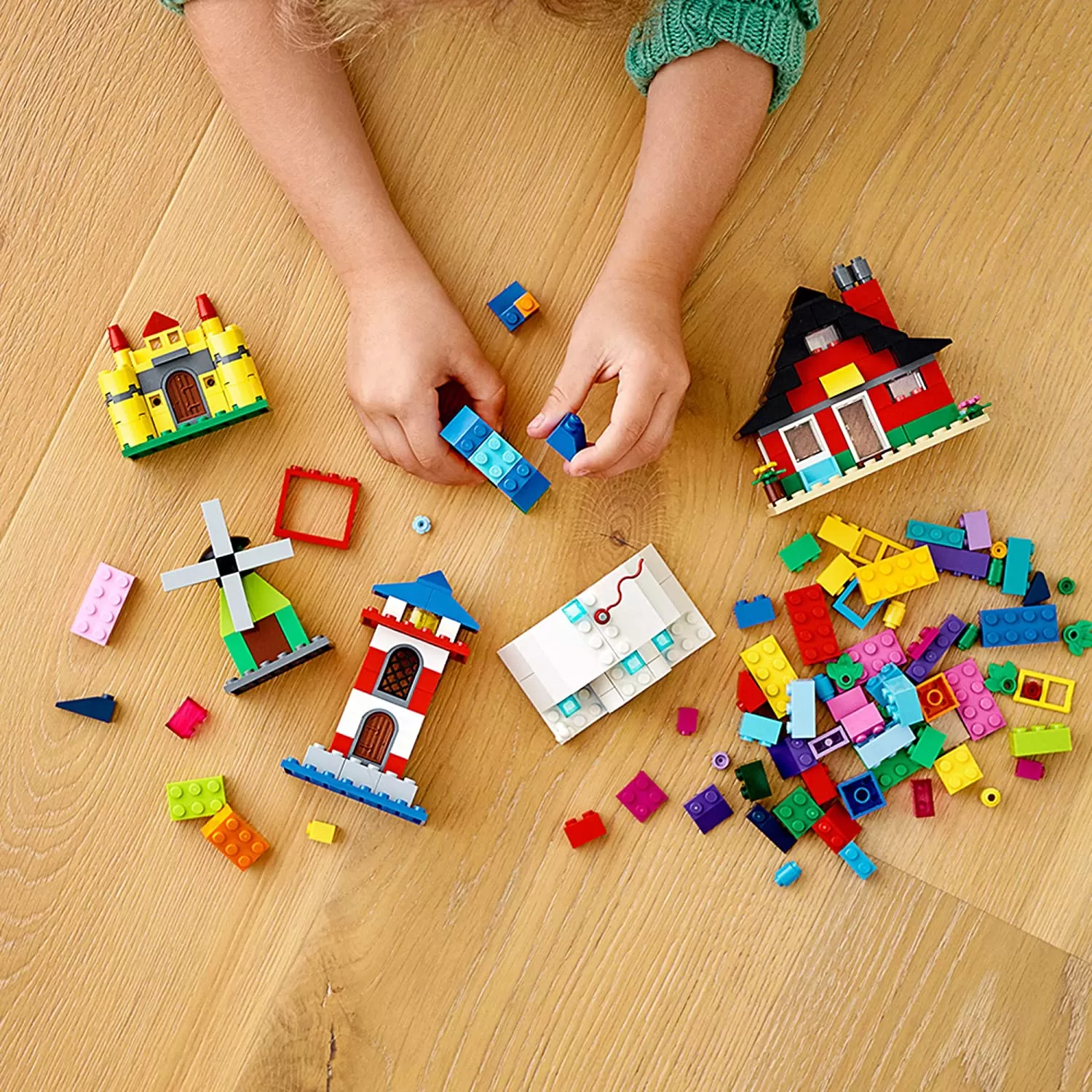 Lego caramizi si case, varsta de la 4 ani la +15 ani [5]