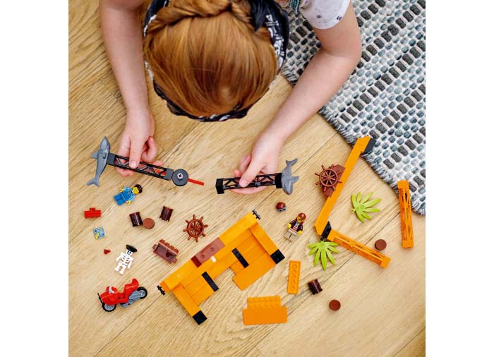 Lego city Atacul rechinilor, varsta de la 5 ani la 8 ani [5]