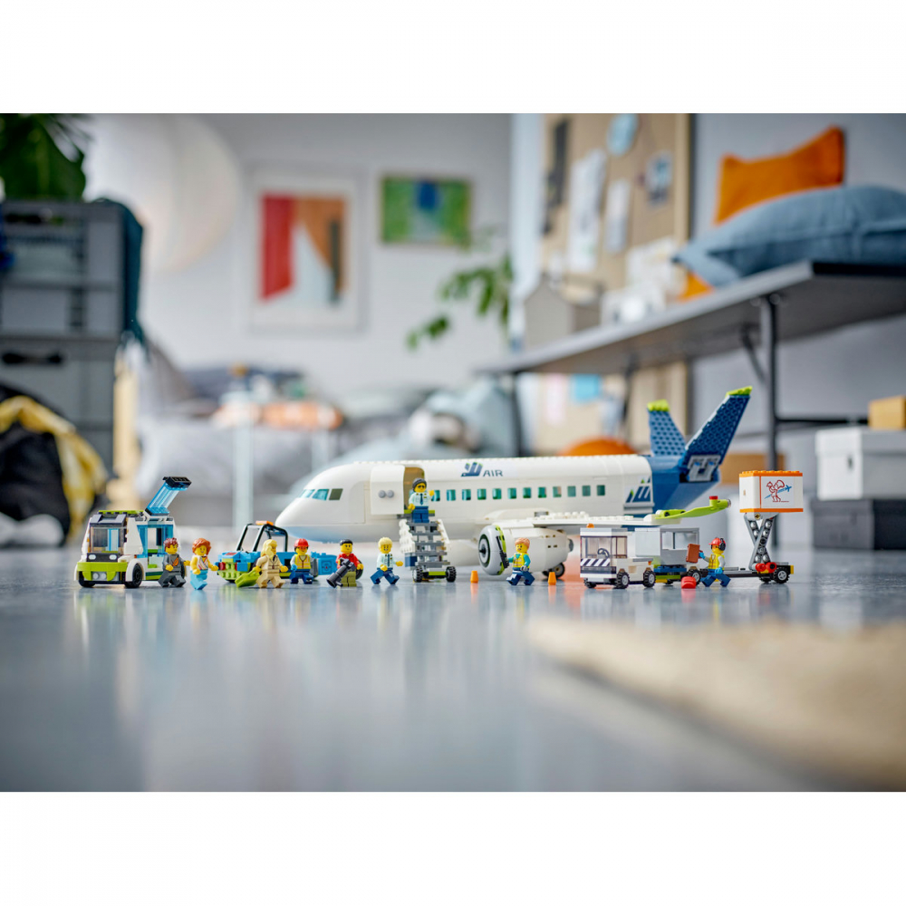  LEGO City Avion de pasageri pentru copii cu varsta de 7 + ani [6]