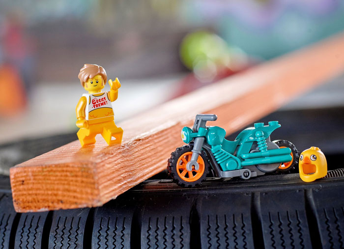 Lego city Motocicleta de cascadorii Gaina, varsta de la 5 ani la 12 ani [6]
