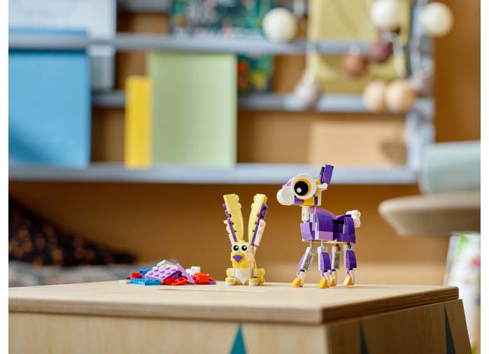 Lego creator Creaturi de Basm, varsta de la 7 ani la +15 ani [8]