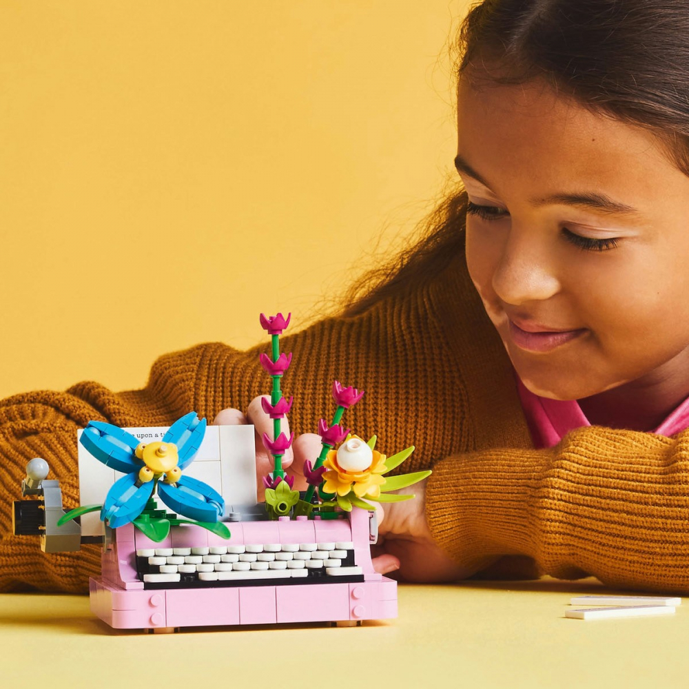 Lego creator masina de scris cu flori 31169, varsta de la 8 ani la 10 ani [3]