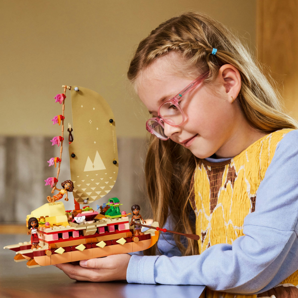 LEGO Disney Canoea de aventura a Moanei, varsta de la 6 ani la 8 ani [7]