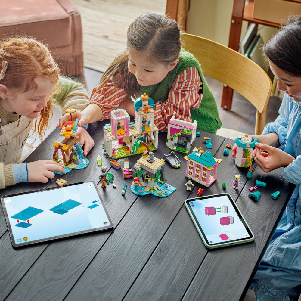  LEGO Disney Castel de prinţesă şi animăluţe regale pentru copii cu varsta de 6 + ani [4]