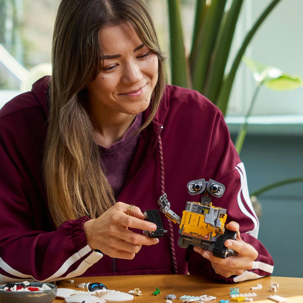  LEGO Disney  WALL-E şi EVE, copii varsta  18 + ani [4]