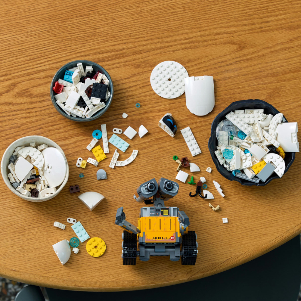  LEGO Disney  WALL-E şi EVE, copii varsta  18 + ani [6]