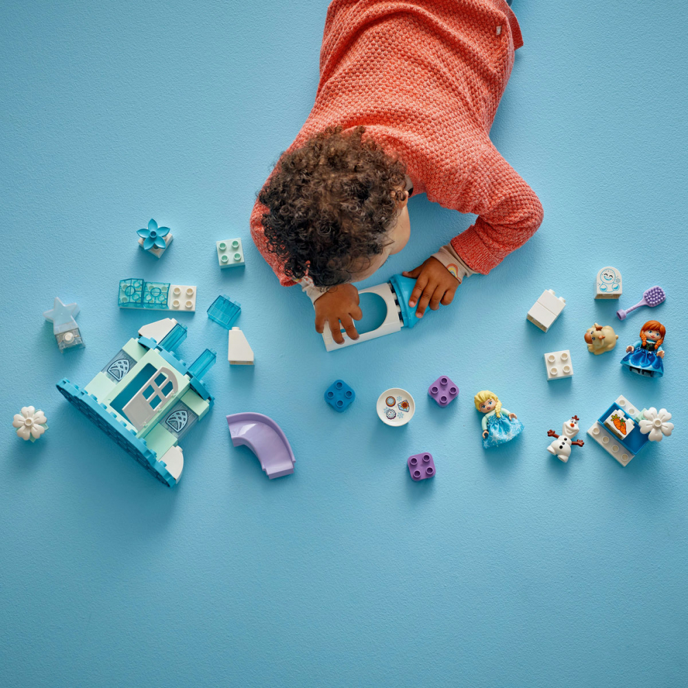  LEGO DUPLO Petrecerea de la castelul Elsei din Regatul de gheata pentru copii cu varsta de 2 + ani [6]