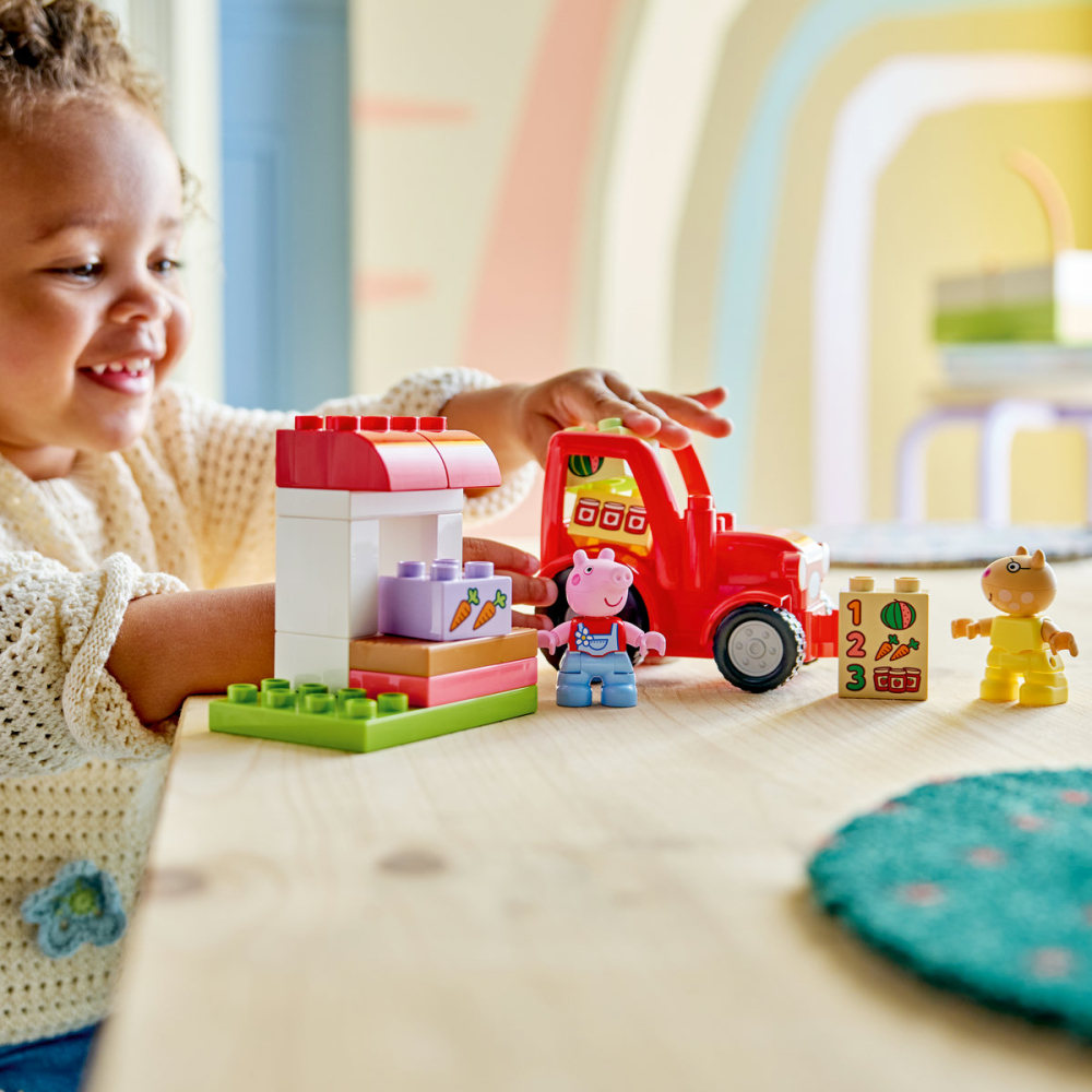  LEGO DUPLO  Tractor și piață varsta  2 + ani [4]