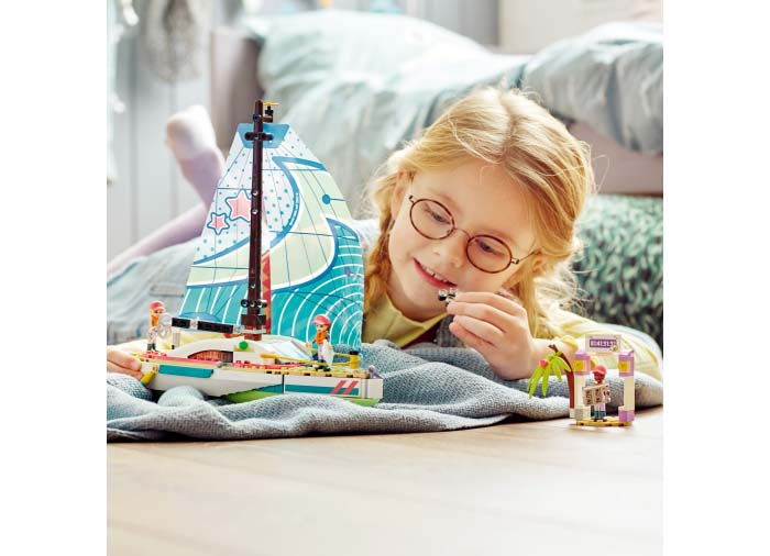 Lego friends Aventura lui Stephanie pe Apa, varsta de la 7 ani la 12 ani [8]
