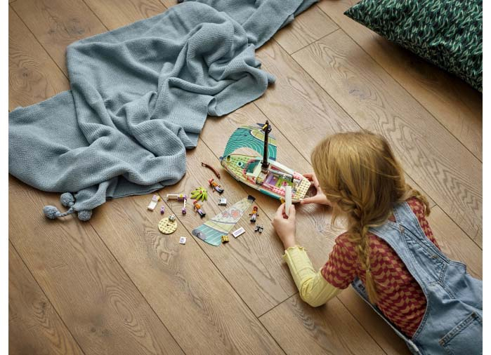 Lego friends Aventura lui Stephanie pe Apa, varsta de la 7 ani la 12 ani [4]