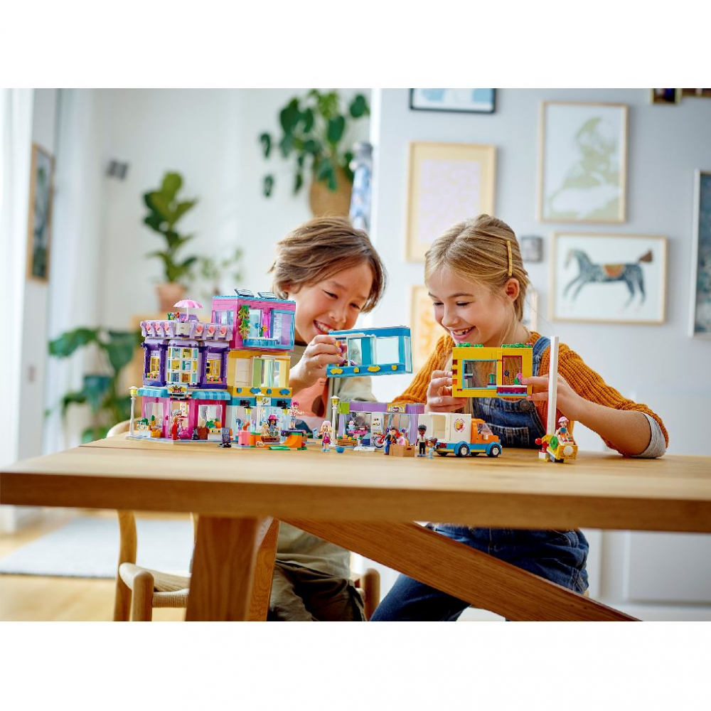 Lego friends cladirea de pe strada principala 41704, varsta de la 8 ani la +15 ani [4]