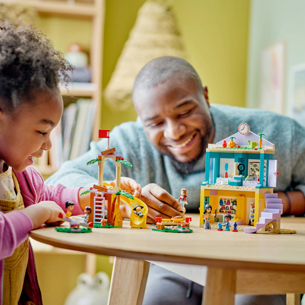 LEGO Friends Gradinita din orasul Heartlake, varsta de la 4 ani la 7 ani [5]