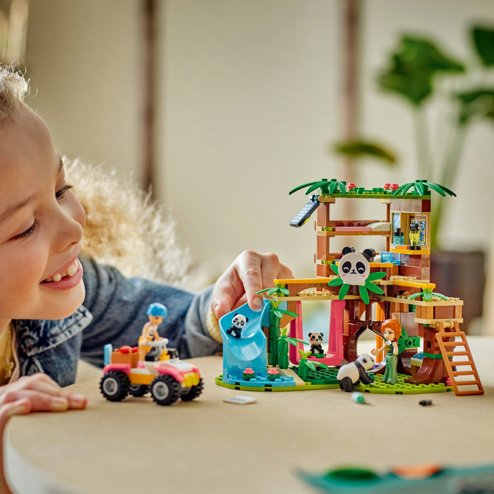 LEGO Friends Îngrijirea animalelor de la refugiul pentru panda pentru copii cu varsta de 7 + ani [7]
