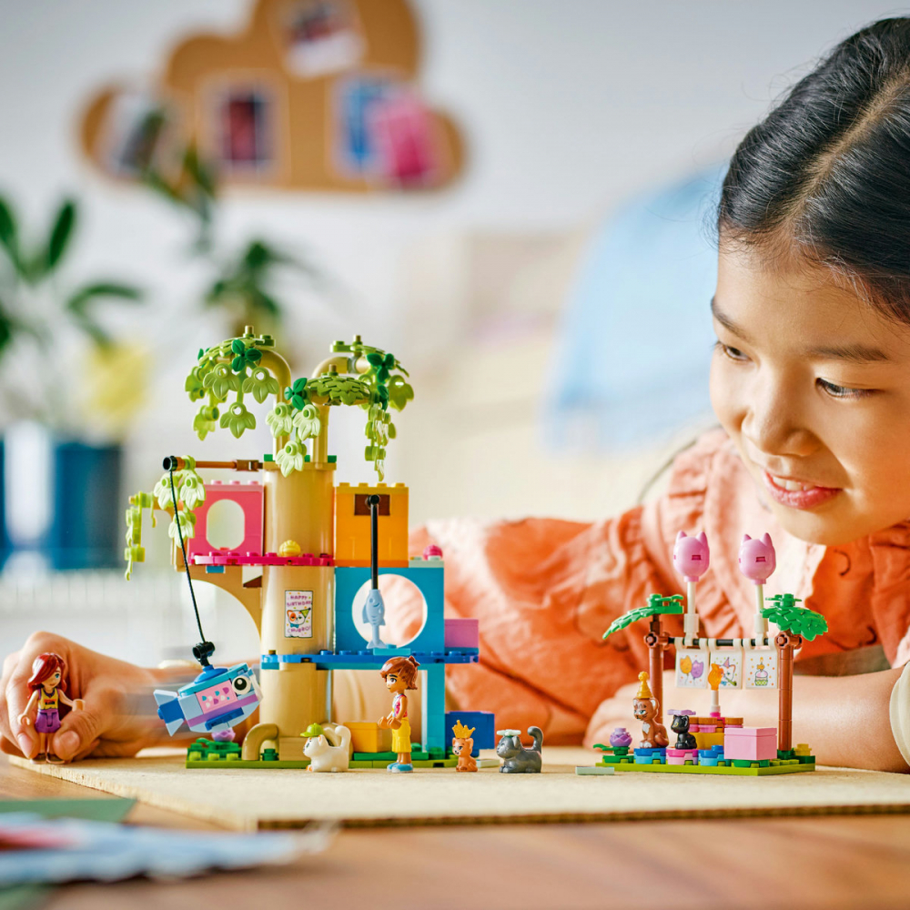  LEGO Friends Petrecere de ziua de naştere a pisicii şi căsuţă în copac pentru copii cu varsta de 6 + ani [8]