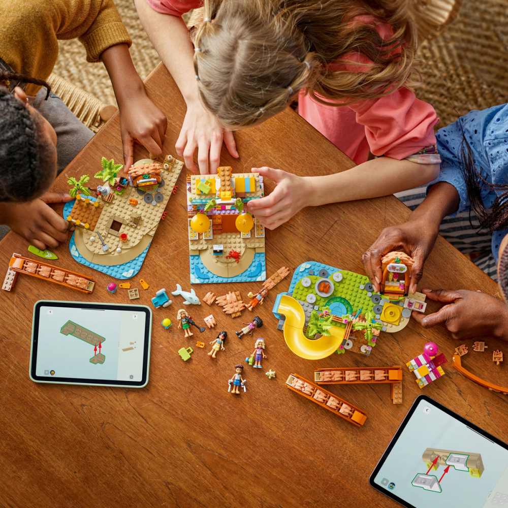  LEGO Friends Staţiune de pe litoral pentru vacanţă cu familia pentru copii cu varsta de 8 + ani [6]