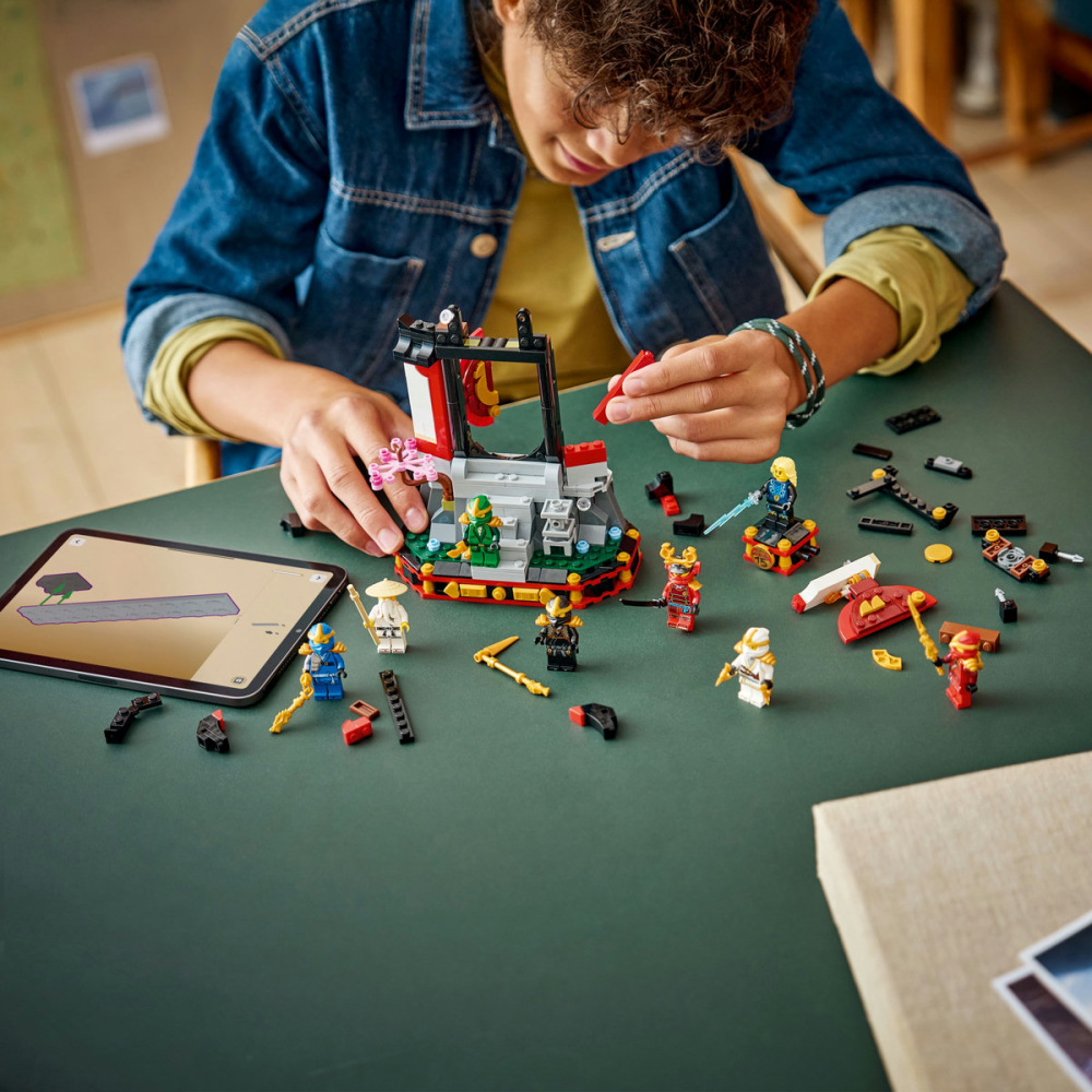  LEGO Ninjago  Personaje Ninjago la a 15-a aniversare copii cu varsta 14 + ani [8]
