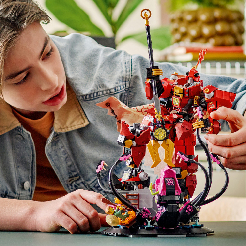  LEGO Ninjago Robotul cavaler al focului pentru copii cu varsta de 14 + ani [5]