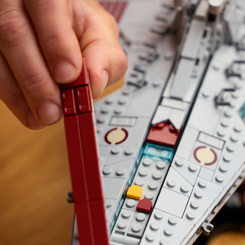  LEGO Star Wars  Crucișătorul de atac din clasa Venator copii cu varsta 18 + ani [7]