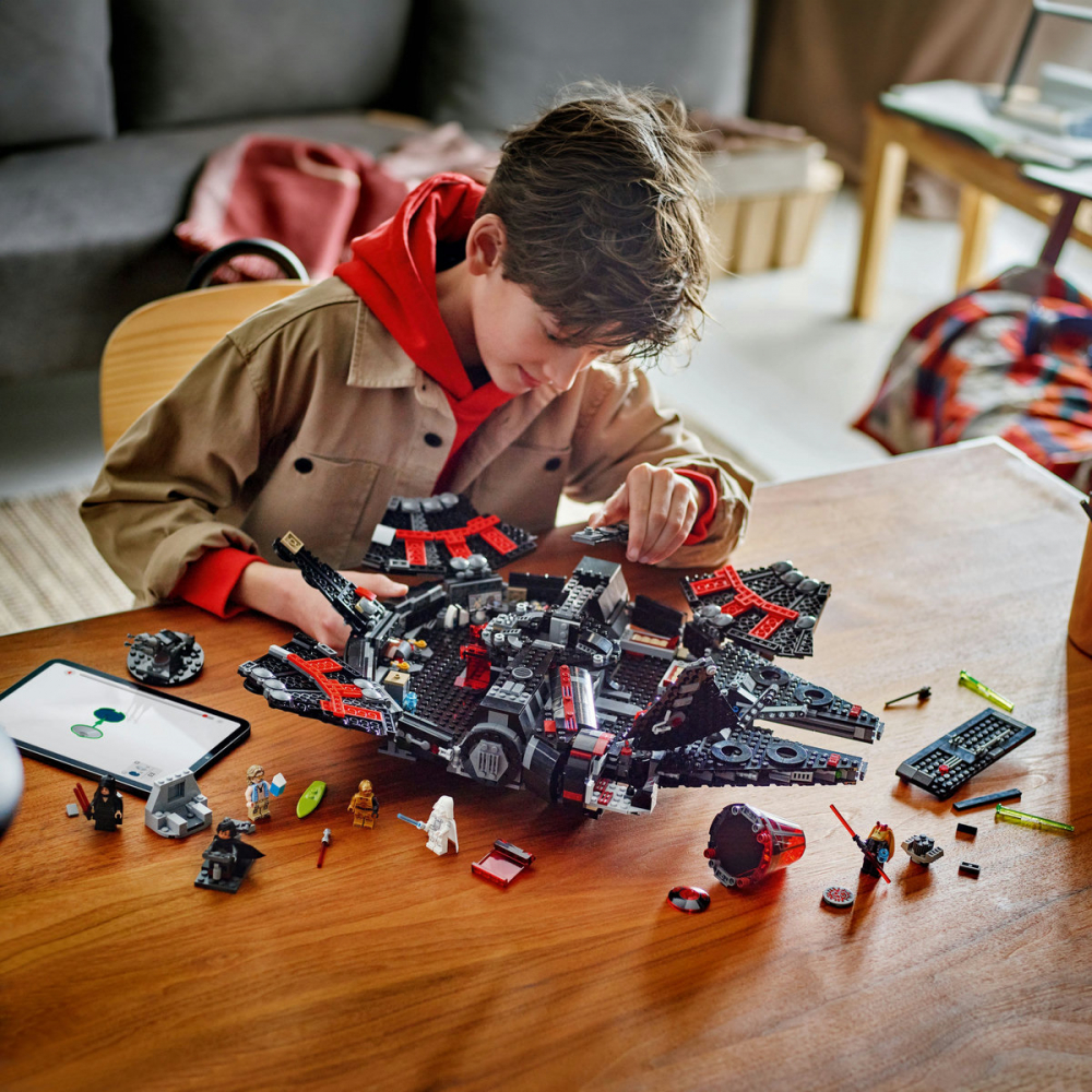 LEGO Star Wars: Falcon intunecat 75389, 10 ani+, 1578 piese, varsta de la 10 ani la +15 ani [4]