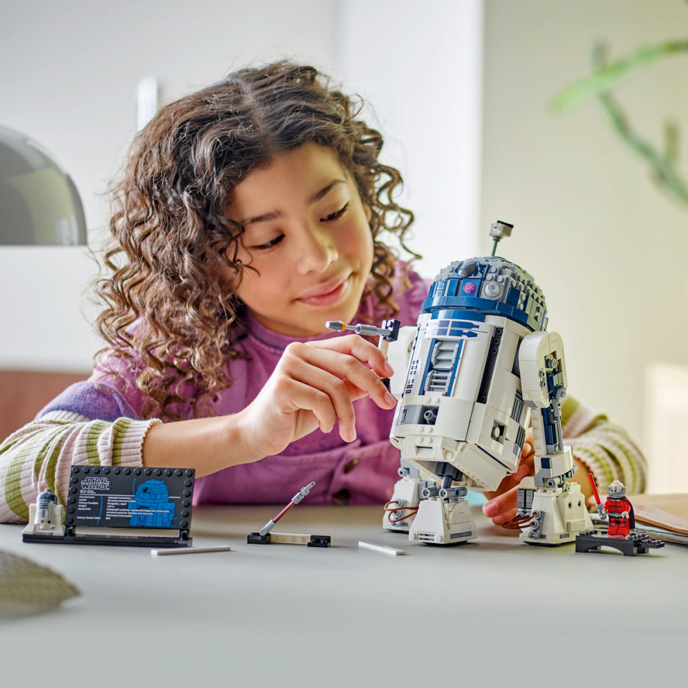 LEGO Star Wars: R2-D2, 75379, 10 ani+, 1050 piese, varsta de la 10 ani la 13 ani [3]
