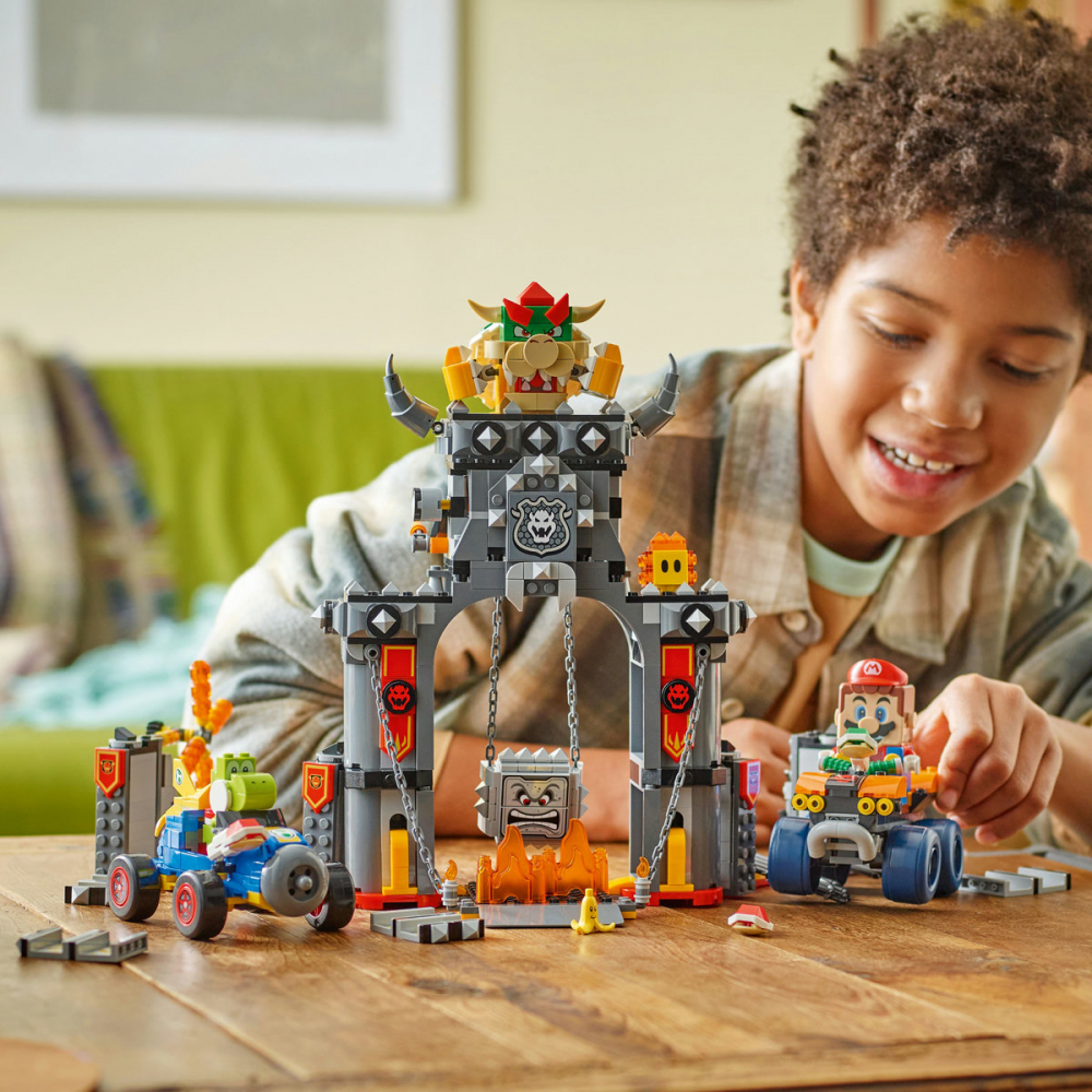 LEGO Super Mario Mario Kart – Castelul lui Bowser pentru copii cu varsta de 9 + ani [6]