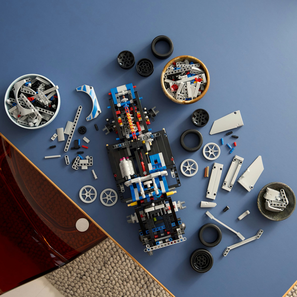  LEGO Technic Masina Nissan Skyline GT-R (R34) din Mai furios, mai iute pentru copii cu varsta de 18 + ani [4]