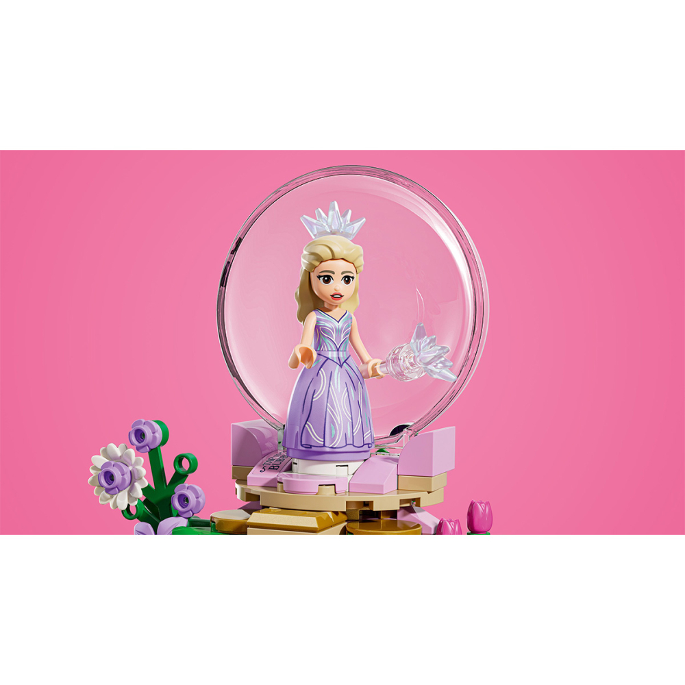  LEGO Wicked  Glinda şi Elphaba vizitează Munchkinland copii cu varsta 9 + ani [8]