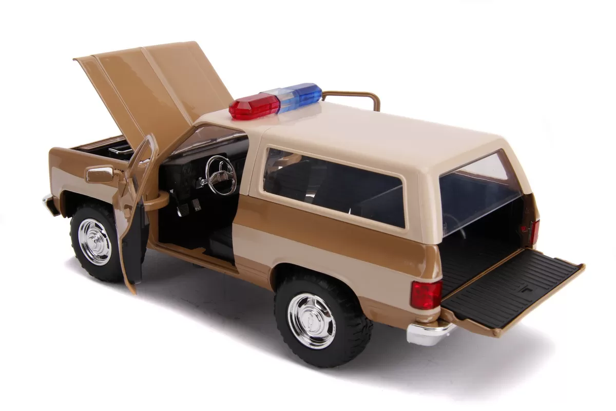 Macheta metalica 1980 chevy police k5 scara 1 la 24 [7]