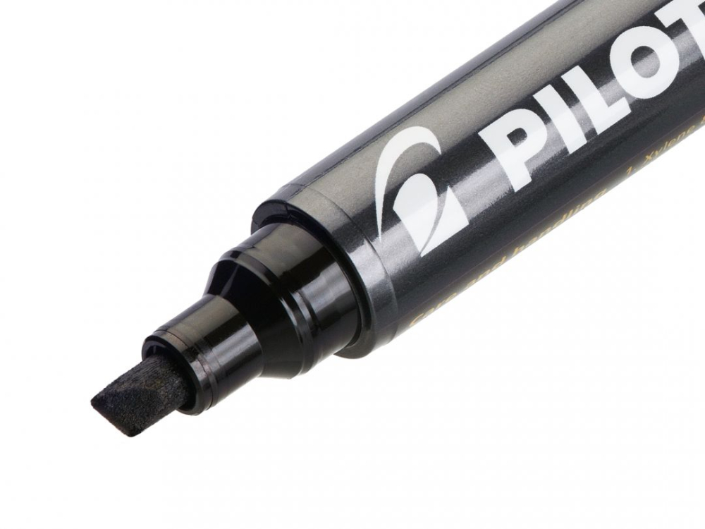 Marker permanent rosu varf tesit 4mm p400 pilot [2]