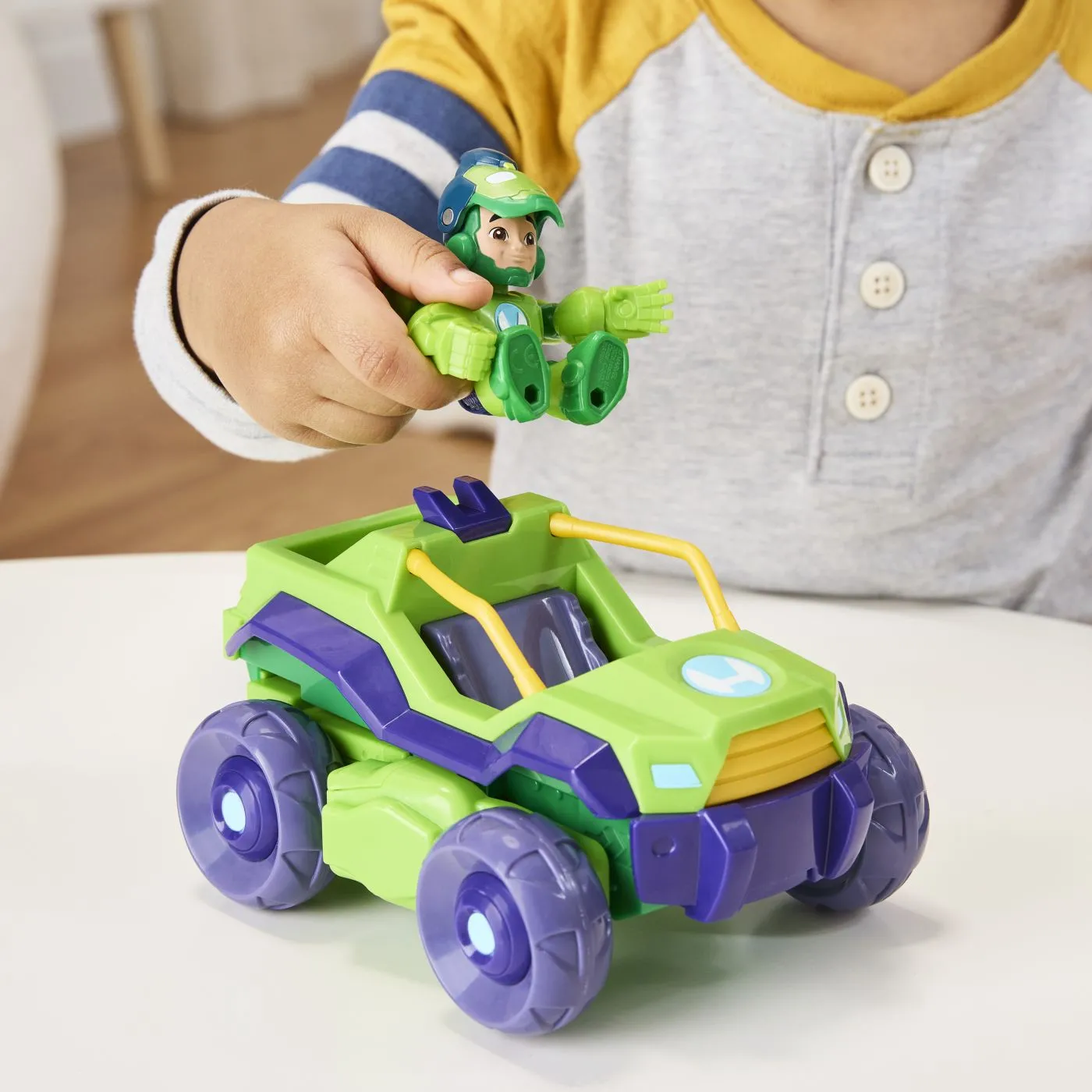 Marvel iron man si prietenii sai uimitori set vehicul 2 in 1 si figurina iron hulk, copii 3 -7 ani [7]