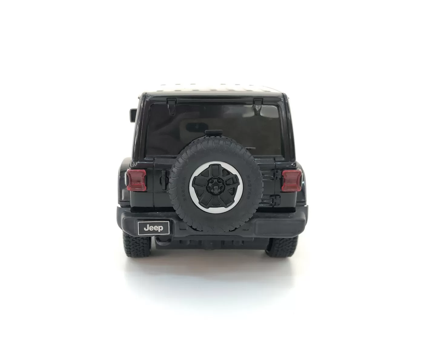 Masina cu telecomanda jeep wrangler jl negru scara 1 la 24, varsta de la 3 ani la +15 ani [3]