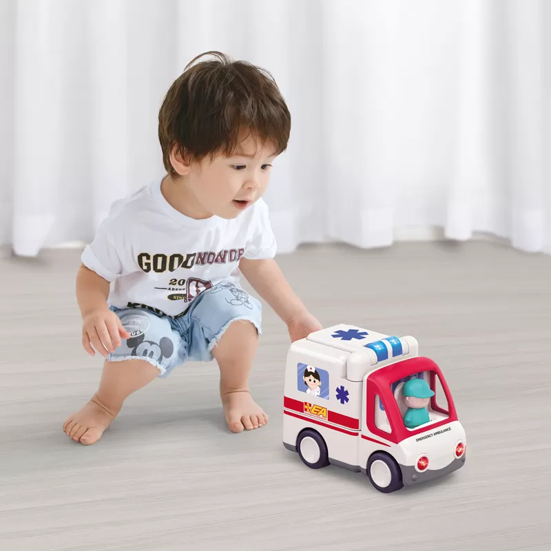 Masina de ambulanta, varsta de la 3 ani la 5 ani [4]