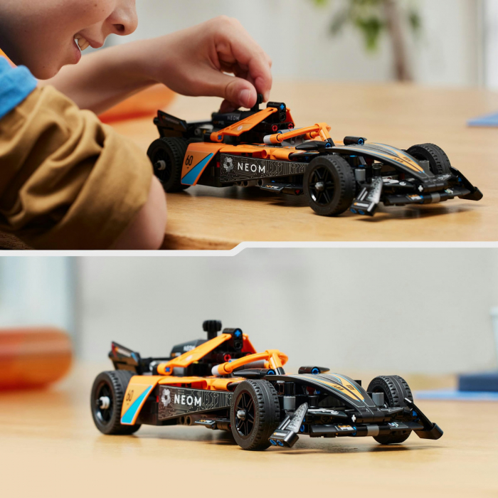 Masina de cursa NEOM McLaren Formula E, varsta de la 9 ani la 14 ani [9]