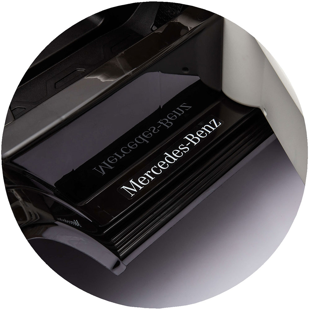 Masinuta electrica Chipolino SUV Mercedes EQG cu scaun din piele si roti EVA black [10]