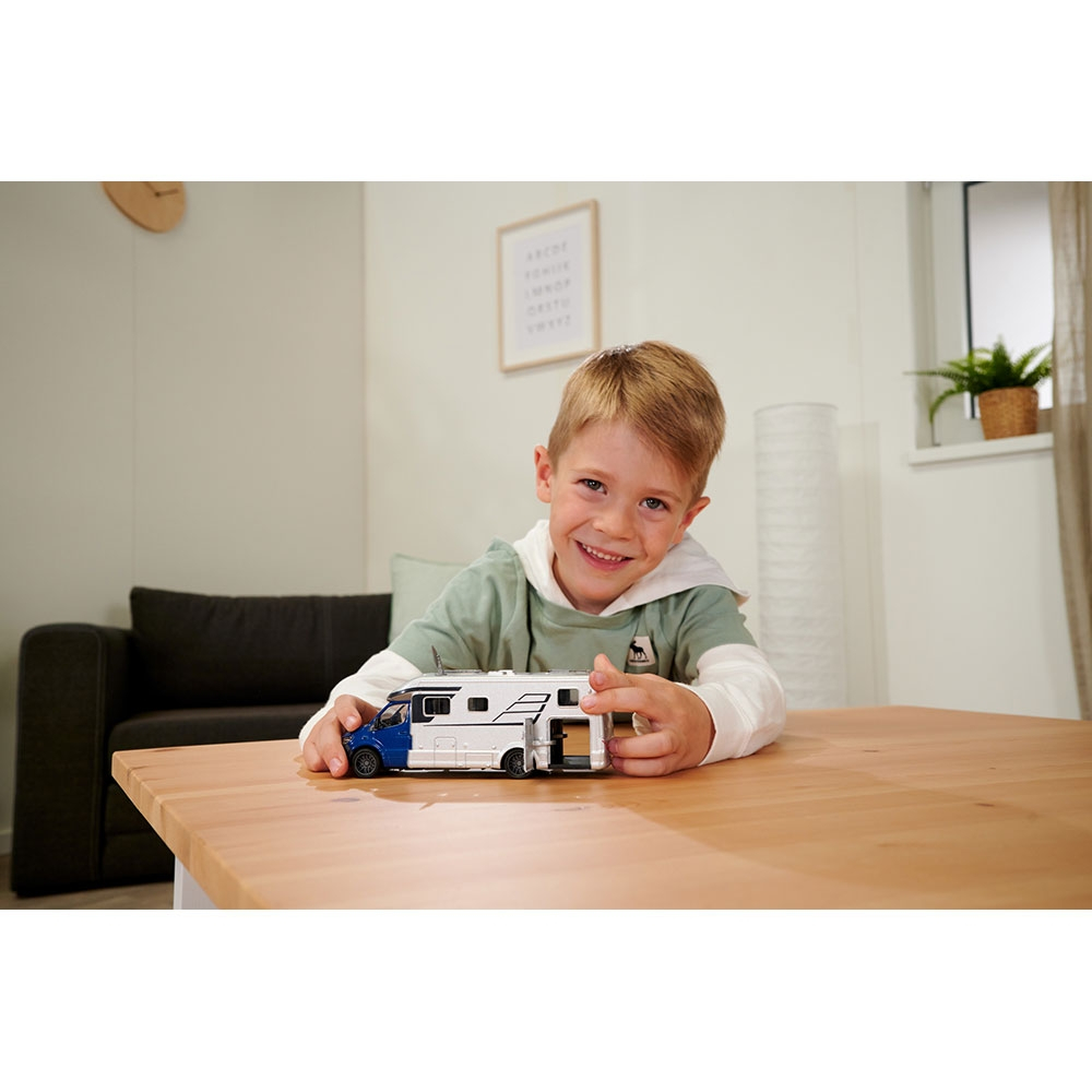 Masinuta Majorette Hymer B-Class Camper cu lumini si sunete [11]