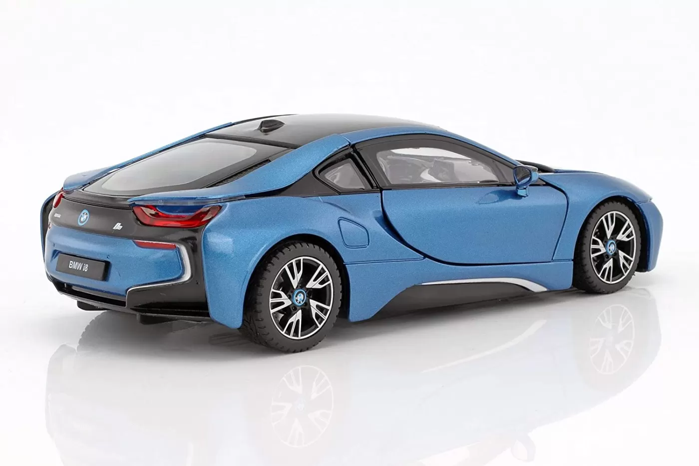 Masinuta metalica bmw i8 albastru scara 1 la 24, varsta de la 3 ani la +15 ani [3]