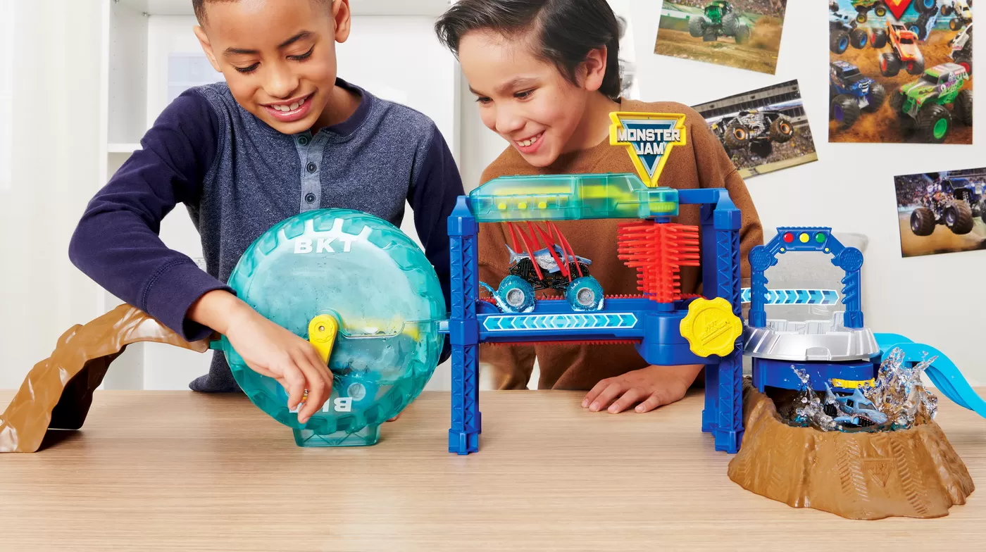 Monster jam set spalatorie auto [3]