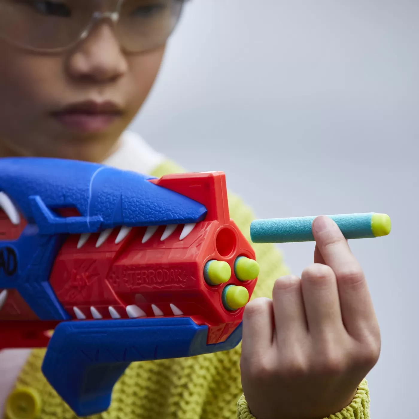 Nerf dinosquad, varsta de la 8 ani la +15 ani [3]
