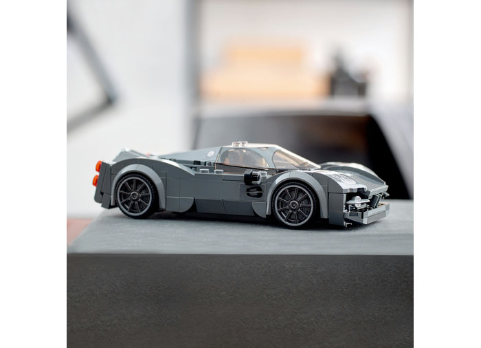 Pagani Utopia, varsta de la 9 ani la +15 ani [6]