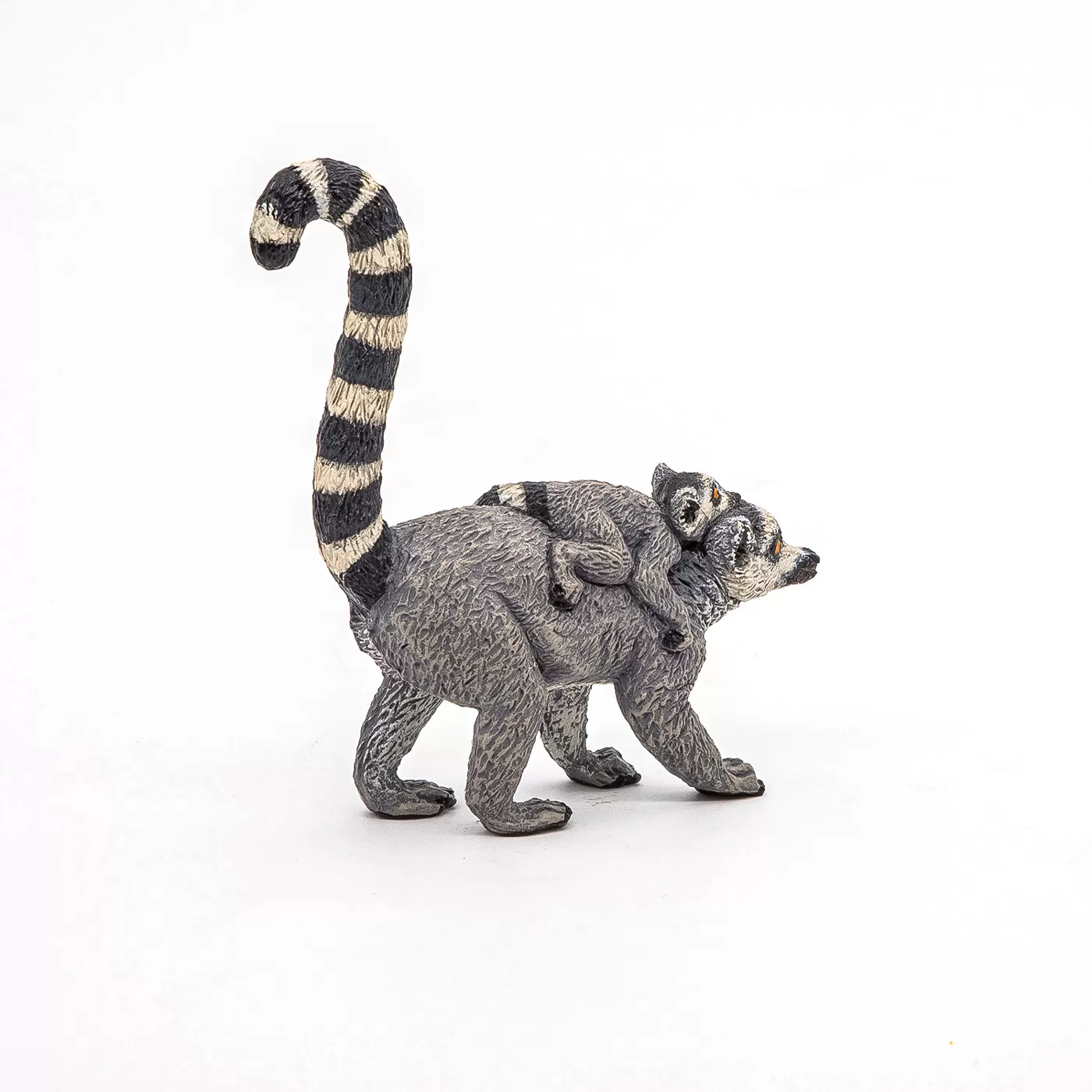 Papo figurina lemur cu pui, varsta de la 3 ani la +15 ani [3]