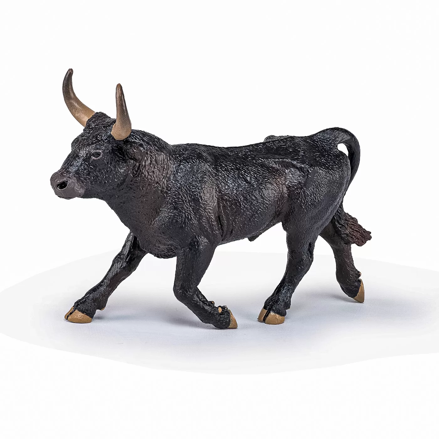 Papo figurina taur camargue, varsta de la 3 ani la +15 ani [1]