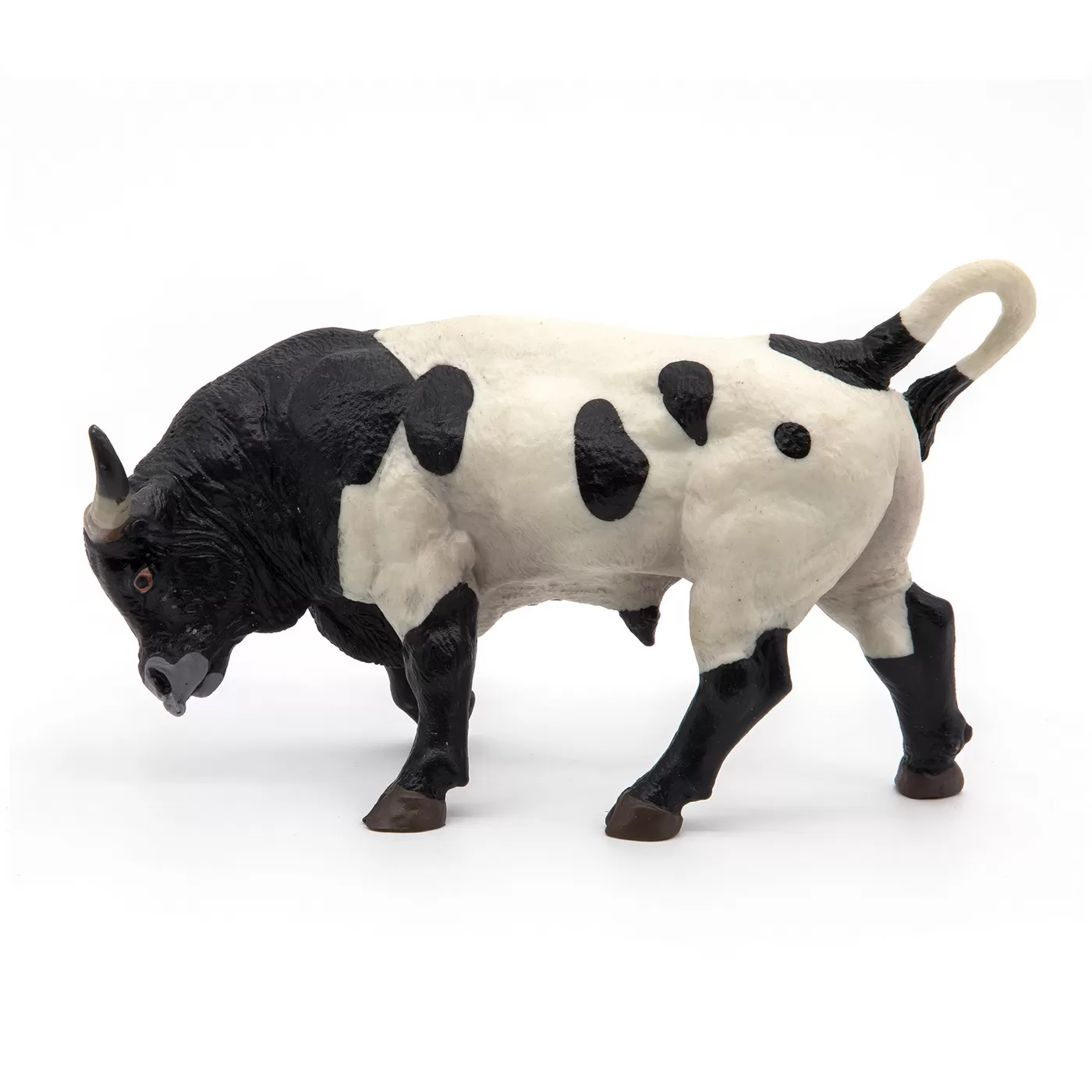Papo figurina taurul texan, varsta de la 3 ani la +15 ani [7]
