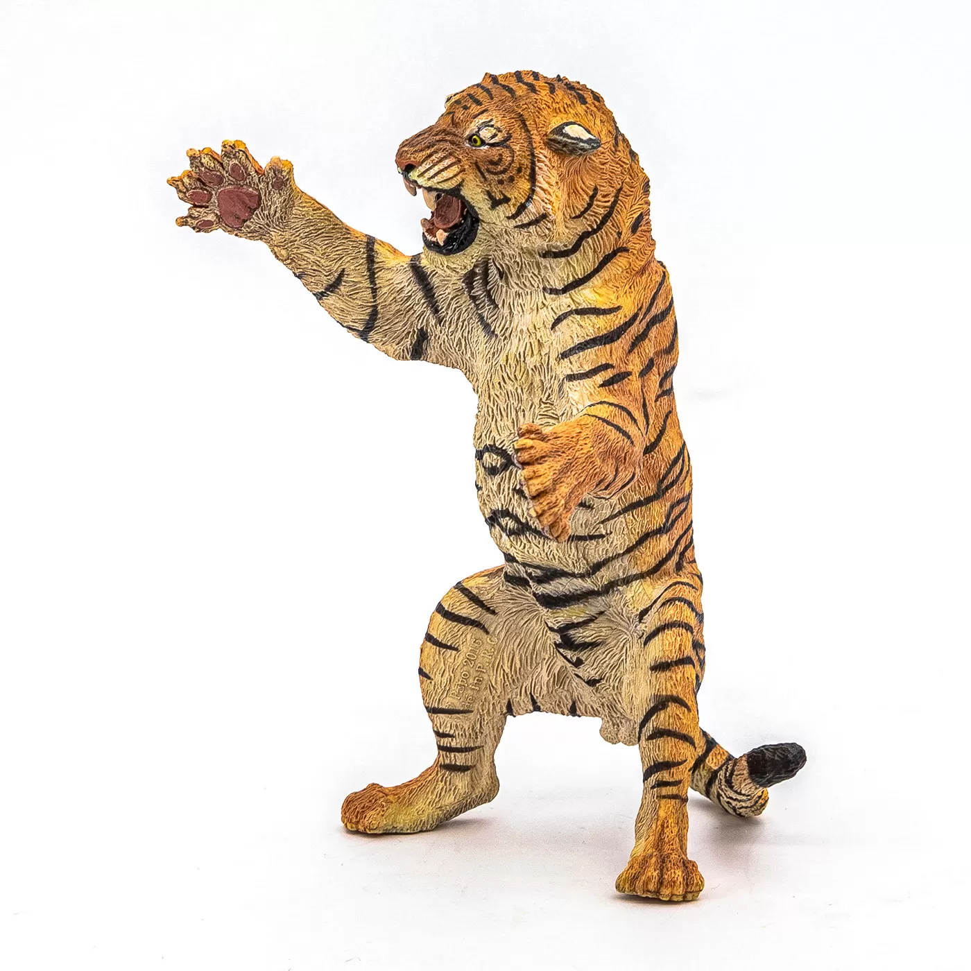 Papo figurina tigru ridicat, varsta de la 3 ani la +15 ani [7]
