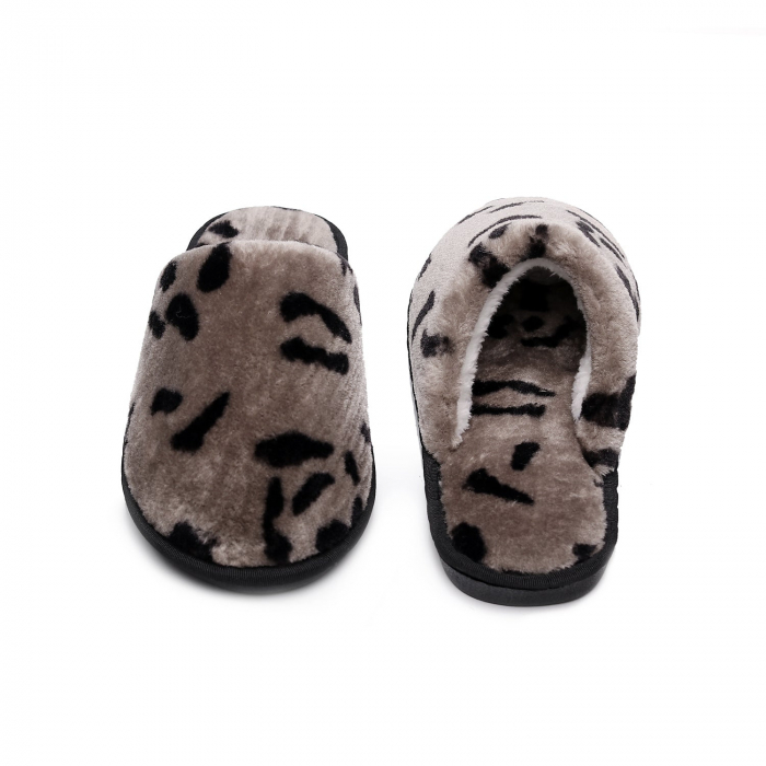 Papuci pufosi Animal Print Crem [4]