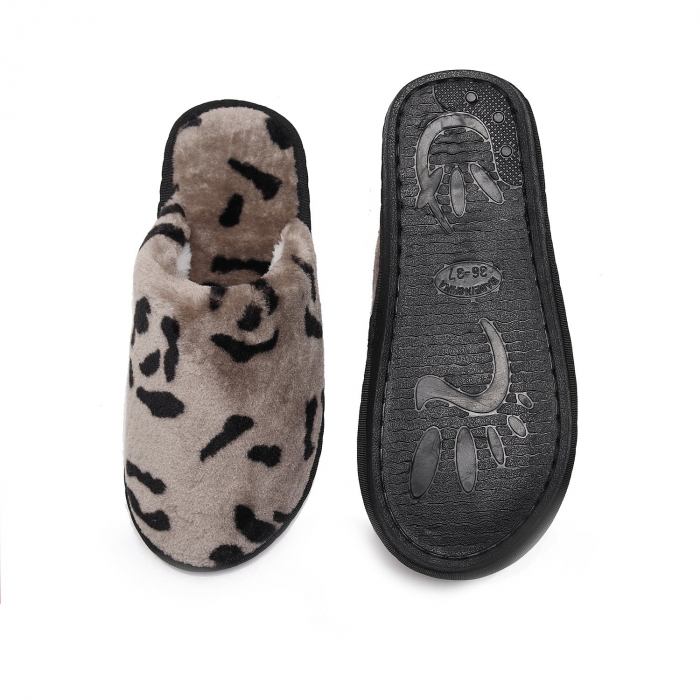 Papuci pufosi Animal Print Crem [5]